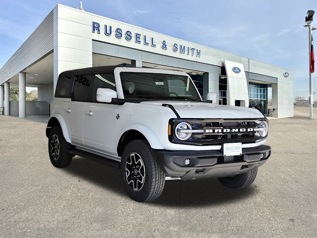 2024 Ford Bronco Outer Banks