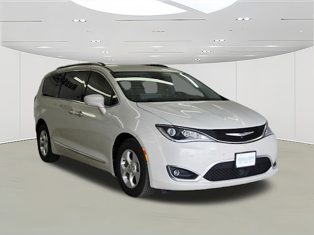 2017 Chrysler Pacifica Touring L Plus