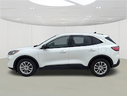 2022 Ford Escape SE Hybrid