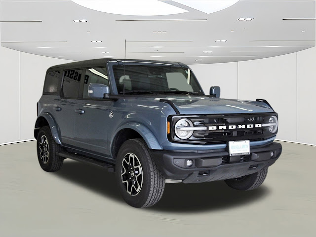 2023 Ford Bronco Outer Banks